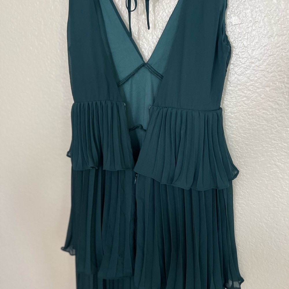 Mesmerizing Essence Emerald Pleated Backless Tier… - image 6